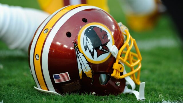 Redskinsová prezývka Zmeňte zvuky z DC

