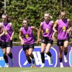 Sarina Wiegman, šéfka Lionesses, nebude uplatňovať zákaz Anglicka, napriek „obavám“ s vážnym problémom