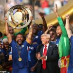 Chelsea vzala v nedeľu večer v nedeľu večer Saint-Germain, parížsky