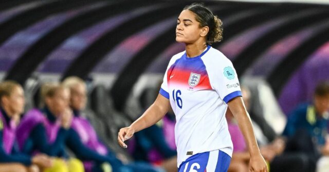 Šéf FIFA odpovedá, pretože hviezda anglického leva Racista zneužíva Euro 2025 | Futbalový šport

