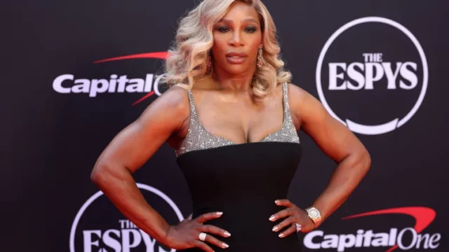 Serena Williams shows off her toned physique in blue bikini image
