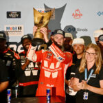Shane van Gisbergen robí históriu NASCAR po dominantnom víťazstve v Chicagu