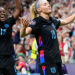 Six vraies jours fériés qui ont moins de sens qu'un nouveau pour une victoire de lionne