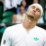 Skorá porážka Wimbledona Alexandra Zvereva predpovedala, že posledné číslo 2 by bolo „dobré“