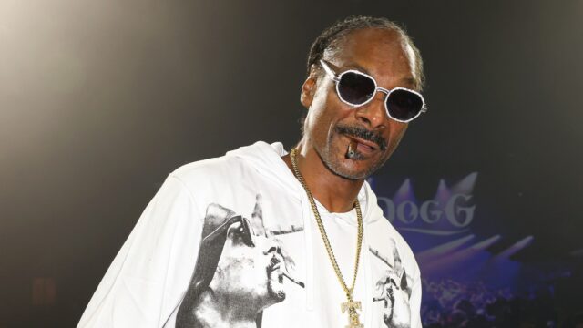 Snoop Dogg by sa pripojil k Tomovi Bradymu a Russellovi Westbrookovi ako americké celebrity, ktoré vlastnia podiel v klube EFL