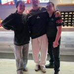Zdá sa, že Aussie Sporting Power Pár Nathan Cleary (vľavo) a Mary Fowler (centrum) po tomto srdci -ohromujúci obraz dali svoj vzťah k odpočinku