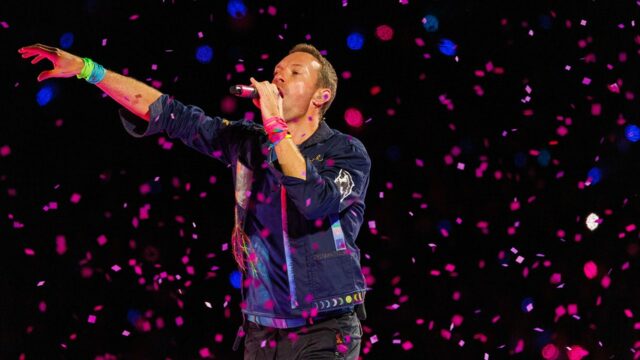 Sports World reaguje na kameru na koncerte Coldplay v Affaire

