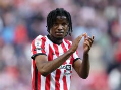 Oficiálne | Pierre Ekwah dokončil prestup do Watfordu Stuttgart a Real Betis, vzhľadom na Pierre Ekwah zo Saint-étienne