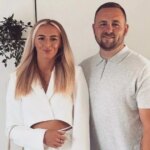 Štýlový moderný dom Lioness Chloe Kelly s neuveriteľným zrkadlom