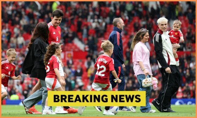 Mason Mount, Alejandro Garnacho a Antony oslavujú pre Manchester United