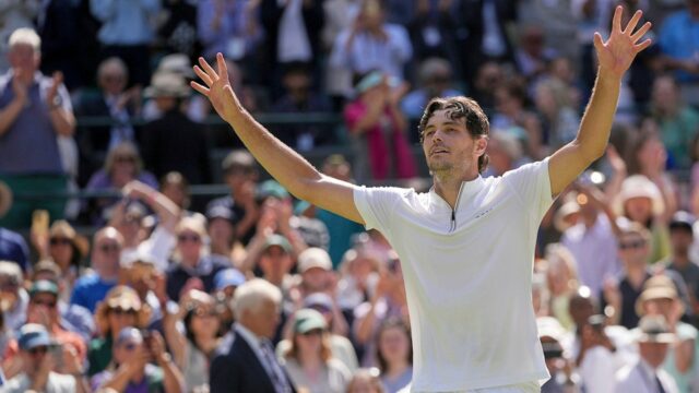 Taylor Fritz vezme Karen Khahanov, aby prelomil naše semifinále sucha Wimbledonu

