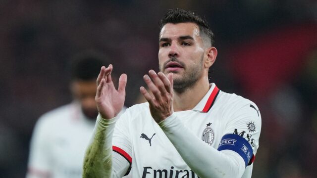 Theo Hernandez Fires odlety v AC Miláno

