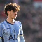 Thomas Frank by sa mohol v jeho majstrovskom pláne Tottenham vzdať obrovského ďalšieho Archieho Graya