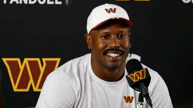 Tím veliteľov Von Miller referencie v bývalom mene uprostred Trump -kritika

