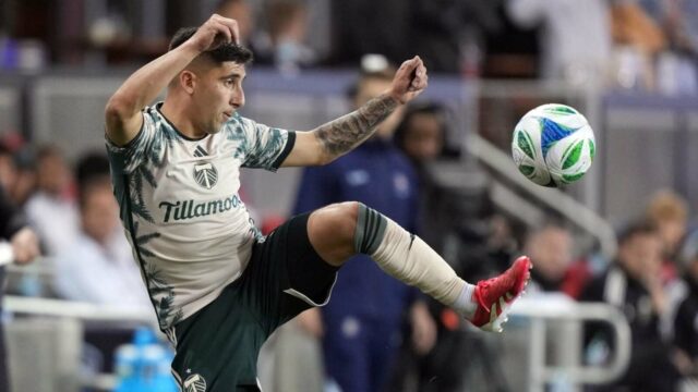 Timberseln D Claudio Bravo na junioroch Argentinos

