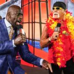 Titus O'Neil vzdáva hold Hulkovi Hoganovi po smrti legendy