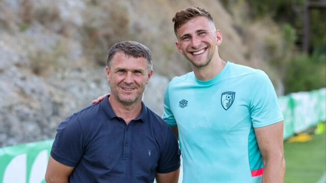 Ukrajinský manažér Rebrov dokáže povedať Zabarnyi (správne) všetko, čo potrebuje vedieť o Spurs