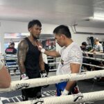 Eumir Marcial je pred jeho bojom proti Mario Barriosovi vyškolený s Mannym Pacquiaom v Knuckleheads Gimpoan v Las Vegas.
