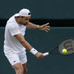 Umelec Eiza Gonzalez pošle správu po odchode do dôchodku tenisovej hviezdy vo Wimbledone