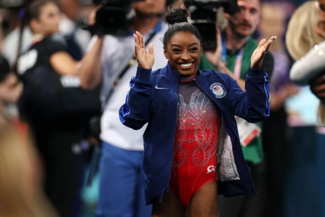 Biles posiela podporu vašim mladším kolegom; Instagram - @SimoneBiles