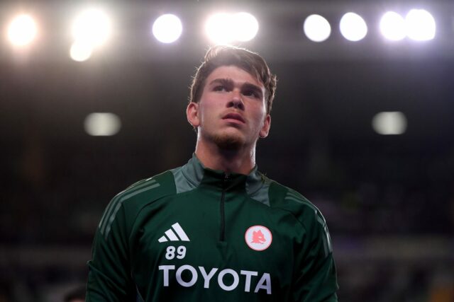 Úradník | Podpíšte PSG Bývalý brankár Rím Renato Marin

