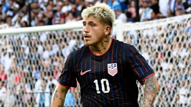 Usmnt porazí Guatemala, 2-1, aby v nedeľu dosiahol finále 13. zlatého pohára

