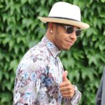 Lewis Hamilton bol v roku 2015 odmietnutý, aby vstúpil do kráľovskej škatule Wimbledonu po tom, čo vystúpil s nesprávnym ťahom