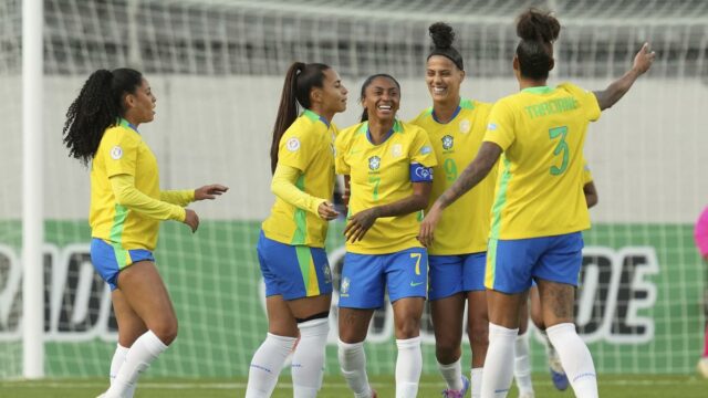 Vnútorné ohrievače: Brazílskí hráči zrážajú konflebol za podmienok žien Copa America

