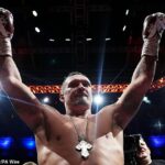 Oleksandr USYK blikal v Daniel Dubois v piatich kolách Wembley, aby sa stal nesporným majstrom v ťažkej váhe na svete - opäť