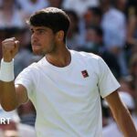 Carlos Alcaraz celebrates during his match with Jan-Lennard Struff