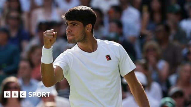 Carlos Alcaraz celebrates during his match with Jan-Lennard Struff