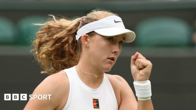 Mirra Andreeva celebrates winning a point against Hailey Baptiste