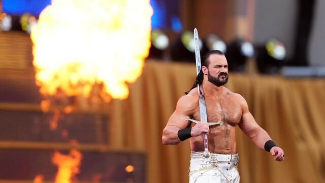 WWE Sobotná noc hlavná udalosť: Drew McIntyre sa vracia do Randy Orton

