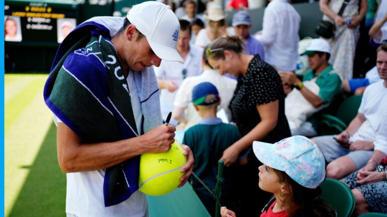 Wimbledonský rival Carlosa Alcaraza priznáva, že jeho cesta na vrchol sa zastavila