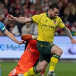 Wrexham Star hospitalizovala na turné a prinútila zostať v zahraničí, keď tím letí domov Futbalový šport