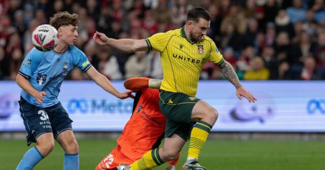 Wrexham Star hospitalizovala na turné a prinútila zostať v zahraničí, keď tím letí domov Futbalový šport

