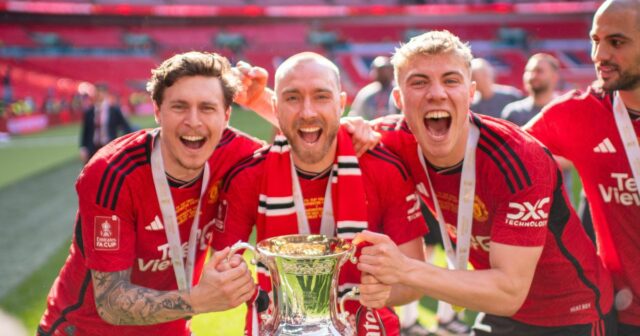 Wrexham fait une approche audacieuse pour signer la star mondiale qui a quitté Man Utd
