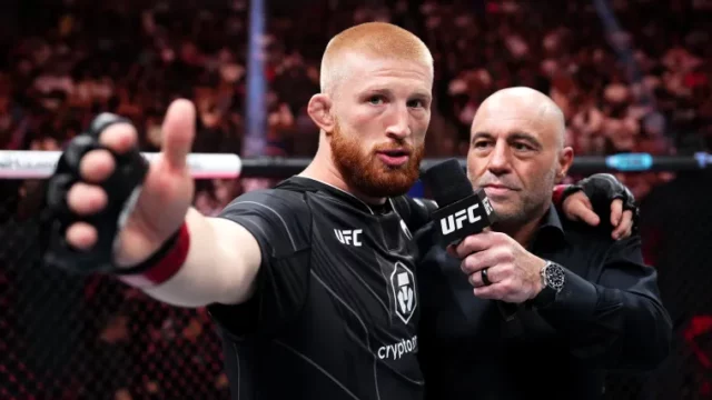 UFC contender signs with Hulk Hogan, Real American Freestyle image