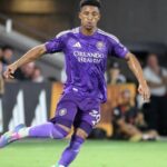 Zúfalo na bodoch, Orlando City a Revolution Clash