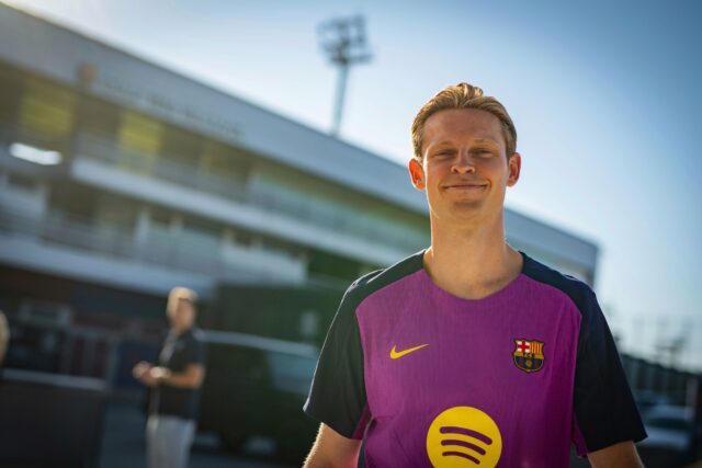 „Chodím“ - Frenkie de Jong potvrdzuje zmluvné plány v Barcelone


