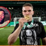 Viktor Gyokeres oslavuje cieľ pre Sporting Lisboa plus odznak Arsenal FC