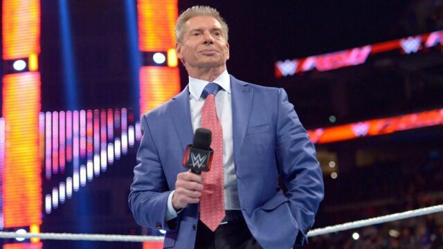„Je to stará línia Vince McMahon“

