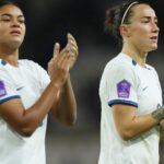 Bronz dal vzdornú správu na podporu Jess Carterovej