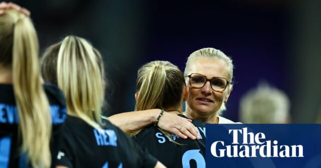 „Robím ťažké rozhodnutia“: Wiegman skočil na ťažkosti Lionessesovcov na pokraji slávy | Sarina Wiegman


