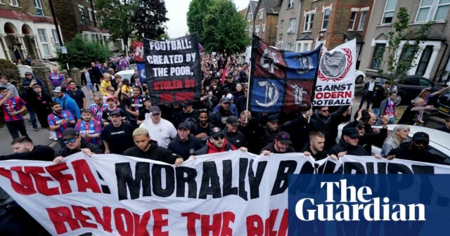 „To nie je fér“: Fanúšikovia Crystal Palace protestovali v demonštrácii Európskej ligy | Krištáľový palác

