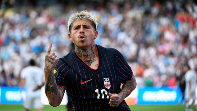 „Zúfalá“ Diego Luna vedie USMNT k finále Golden Cup Final

