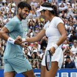 Carlos Alcaraz a Emma Radacanu sa nedostali ďaleko v súťaži, ale na podujatie prilákali veľa očí