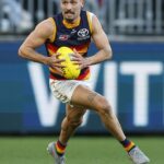 Footy Player Izak Rankine (na obrázku) je údajne vyšetrovaný AFL nad údajnou homofóbnou slurou
