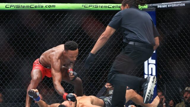 ALJAMAIN STERLING Ukáže Alexander Volkanovski vs. Lerone Murphy



