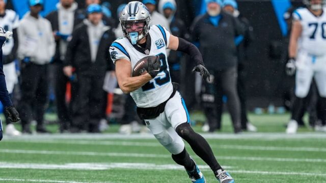 Adam Thielen sa vracia k Vikingsom v profesii Panthers, tvrdia zdroje 

